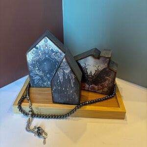 SET/5  3 Wood Houses with Goth Design, Tray, Beaded Garland